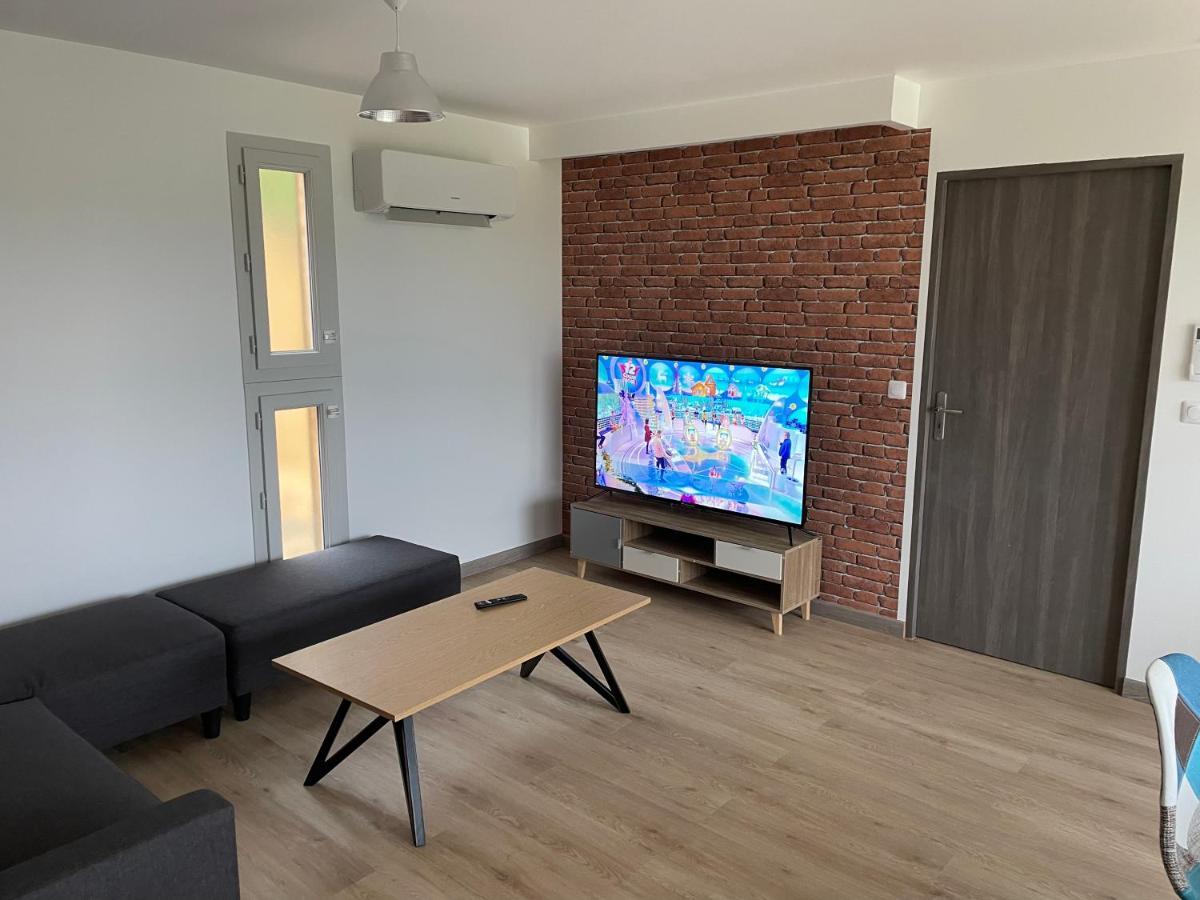 Chalet Au Calme Betplan Exterior photo